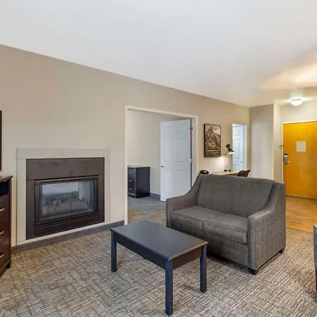 Best Western Plus Grant Creek Inn-2