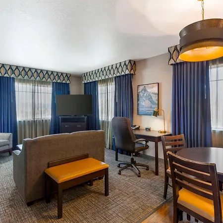 Best Western Plus Grant Creek Inn-3