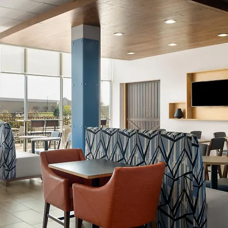 Holiday Inn Express & Suites West Memphis By Ihg-3