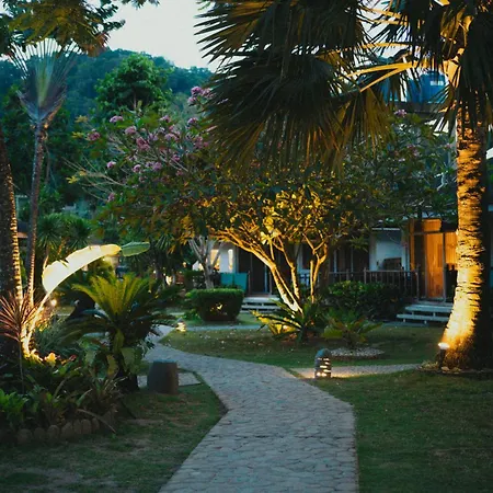 Cadlao Resort And Restaurant-2