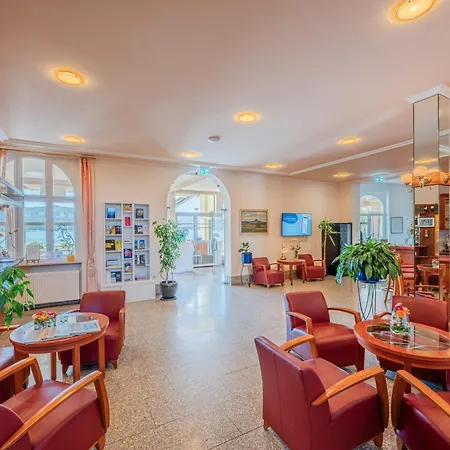 Strandhotel Löchnerhaus-3