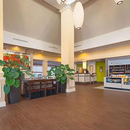 Hilton Garden Inn Newport News-2