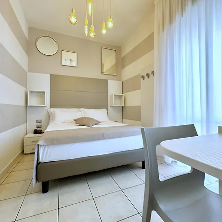 Hotel Lux-2