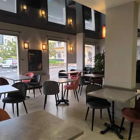 Cit'Hotel Saint Jacques-3