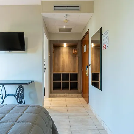 Hotel Montmar-2
