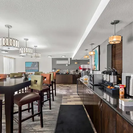 Best Western Luxbury Inn Fort Wayne-3