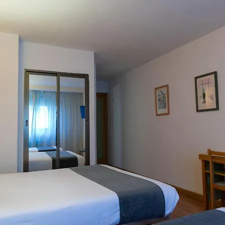 Hotel Torres Guijuelo-2