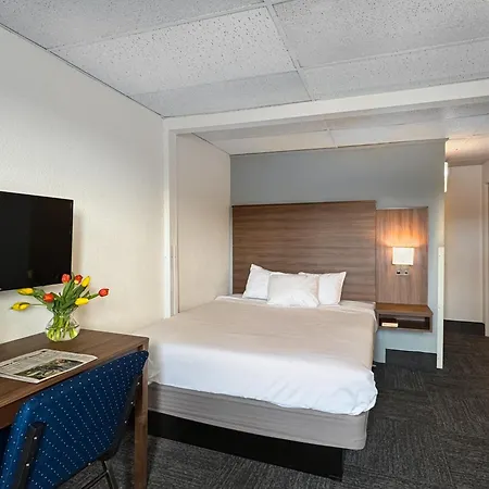 Golden North Inn-3