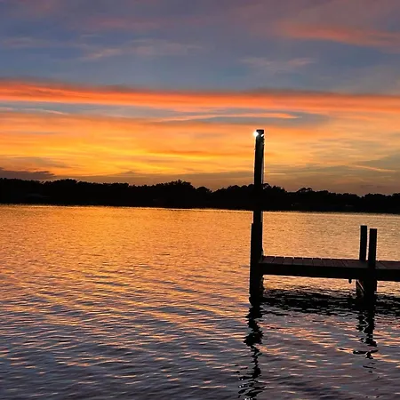 Tropical Marina & Resort On Lake Beresford-2