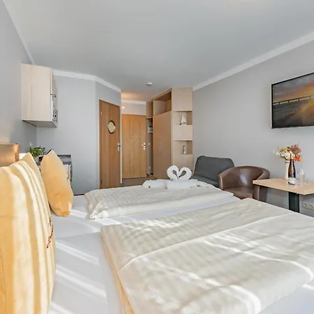 Aparthotel Strandhus-3