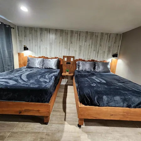 River Inn By Niagara Falls-3