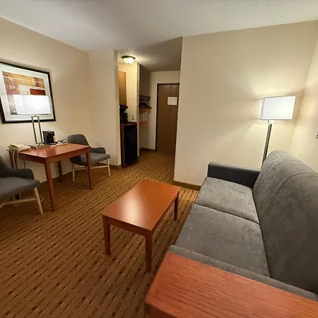 Quality Inn & Suites Eau Claire University Area-2