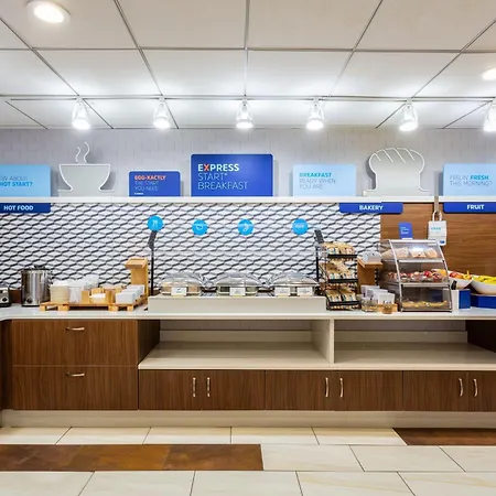 Holiday Inn Express & Suites Newport News By Ihg-2