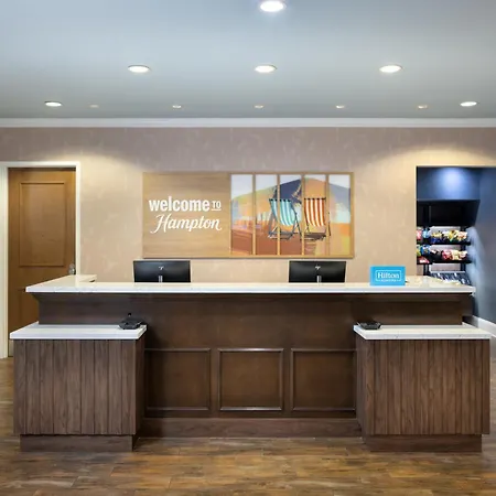 Hampton Inn & Suites Jekyll Island-3