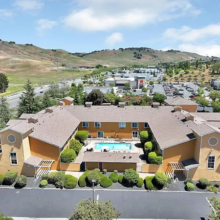 Quality Inn Near Six Flags Discovery Kingdom-Napa Valley-2