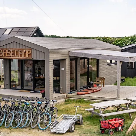 Basecamp Tiny House Eco-Resort Ijmuiden-3