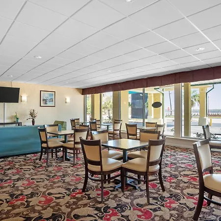 Quality Inn & Suites Near Lake Eufaula-2