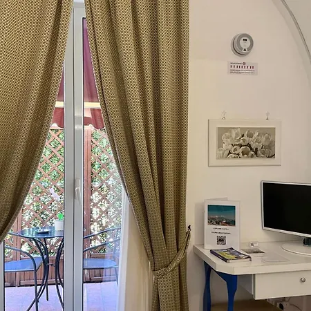 Chiaia Suites-2