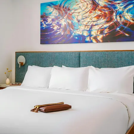 The Circ Hotel Hollywood, Sonder By Marriott Bonvoy-3