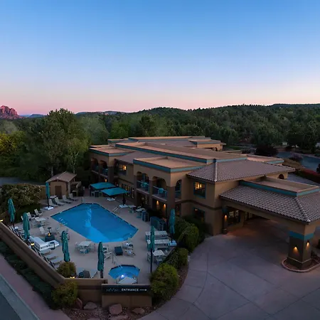 Mountain Modern Sedona, Tapestry Collection By Hilton-2