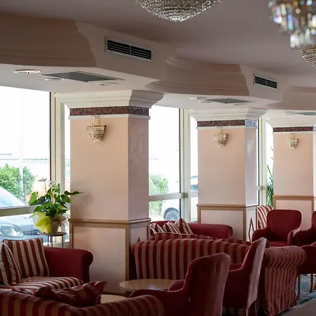 Hotel Mondial-3