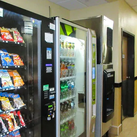 Quality Inn & Suites Benton Harbor - St Joseph-3
