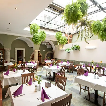 Boutique Hotel Dom - Rooms & Suites-2