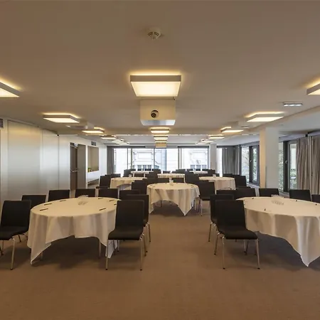 Doubletree By Hilton Vienna Schonbrunn-2
