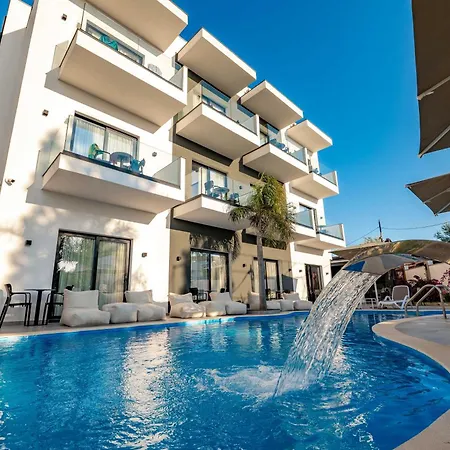 Absolute Hotel Ksamil-2
