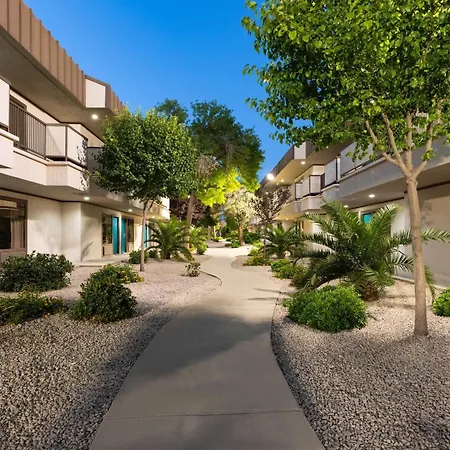 Ramada By Wyndham El Paso-2