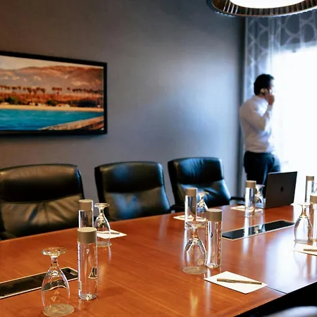 Courtyard By Marriott Santa Barbara Goleta-3