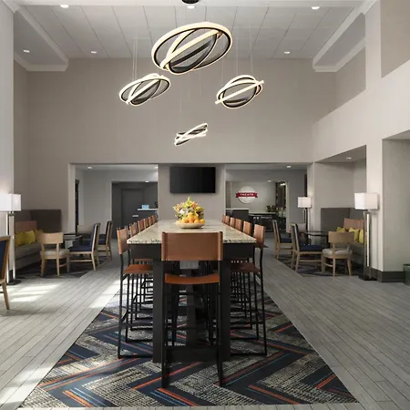 Hampton Inn & Suites Yonkers - Westchester-2