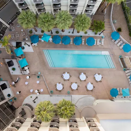 Embassy Suites By Hilton Phoenix Biltmore-3
