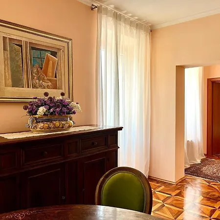 Apartments Casa Menis-3
