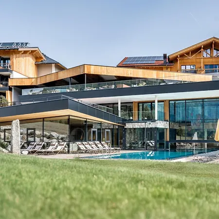 Landhotel Gut Sonnberghof-2