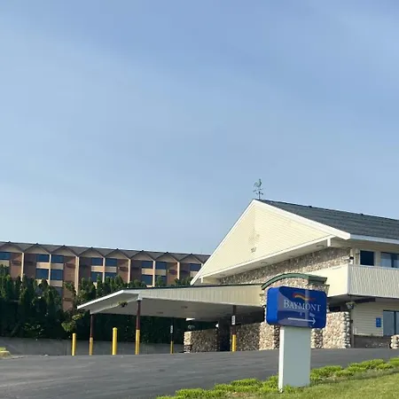 Baymont By Wyndham Petoskey-3