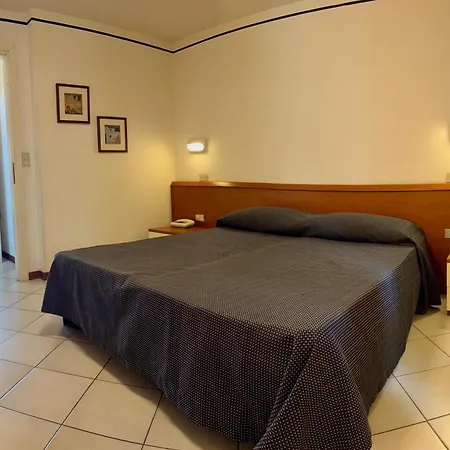 Hotel Excelsior-2