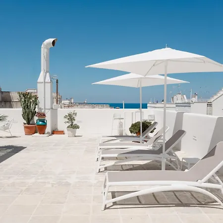 Donna Domenica Boutique Suites-3