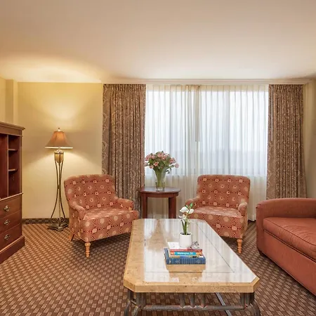 Clarion Collection Hotel Arlington Court Suites-2