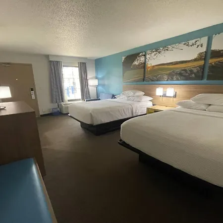 Days Inn & Suites By Wyndham York-3
