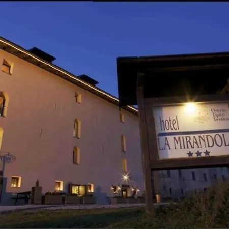 Hotel Dimora Storica La Mirandola-3