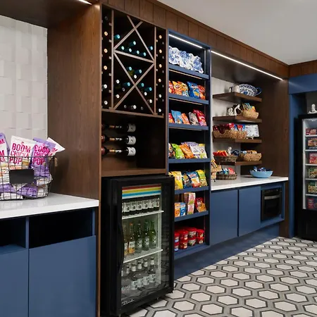 Doubletree By Hilton Norfolk Airport-2
