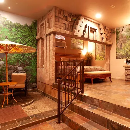 Destinations Inn Theme Rooms-2