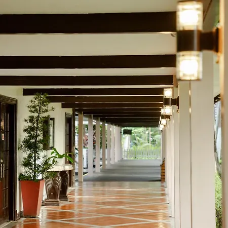 Waterfront Insular Hotel Davao-3
