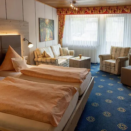 Sporthotel Goebel Garni-3