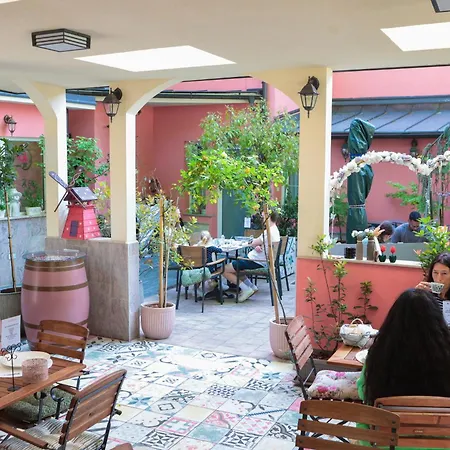 Boutique Hotel Asteria-3