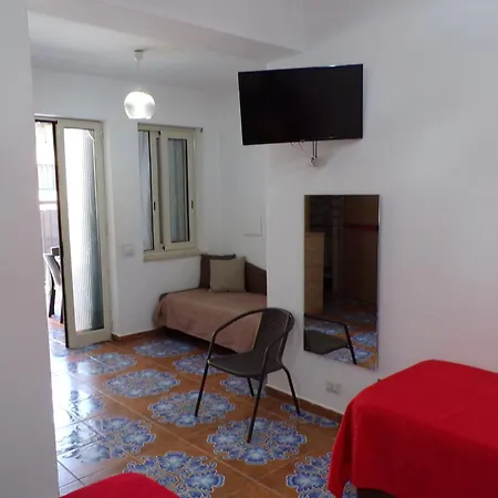 Nuova Aurora Rent Rooms-3