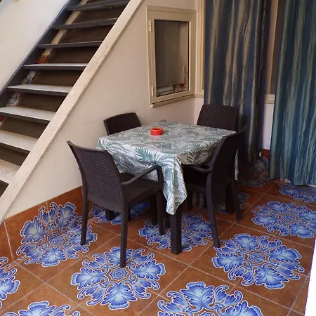 Nuova Aurora Rent Rooms-2