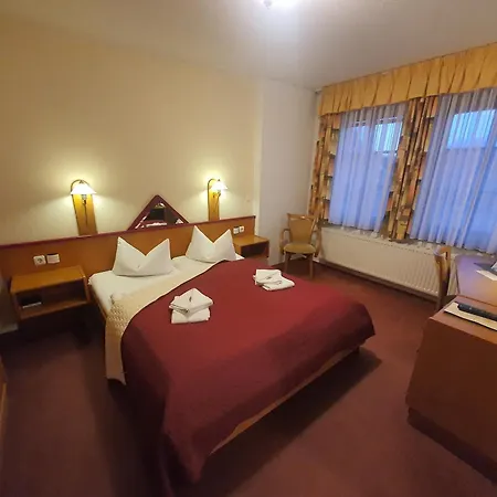 Hotel Zur Goldenen Sonne-2