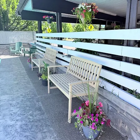 Timbers Inn And Suites-3